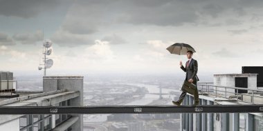 Korkusuz işadamı üstesinden zorluk. Karışık teknik