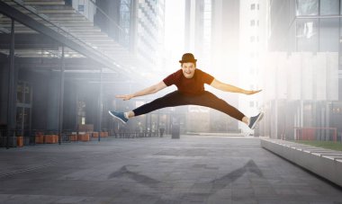 Onun dünya danstır. Karışık teknik