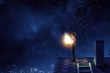 Eğitimin ışığı. Karışık ortam