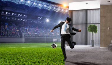 Sanal gerçeklik hissediyorum. Karışık teknik