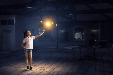 Gizemli bir şey dokunmak. Karışık teknik