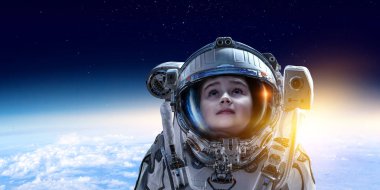 Uzayı keşfediyorum. Karışık ortam