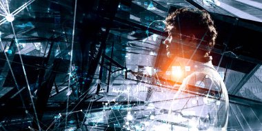 Adam şehir manzarasına karşı. Karışık ortam