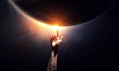 Derin uzay keşfi kavramı. Karışık ortam