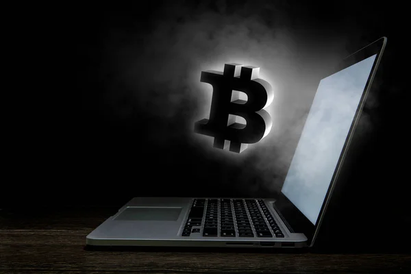 Virtuelle Bitcoin-Symbole aus dem Laptop-Bildschirm. 3D-Darstellung — Stockbild Kryptowährungsmarkt. Gemischte Medien — Stockfoto