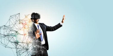 Sanal teknoloji dünya yaşıyor. Karışık teknik