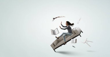 Ne zaman okuma, dış görev alır. Karışık teknik