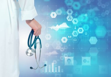 el ile steteskop uygulayıcısı