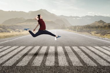 Onun dünya danstır. Karışık teknik