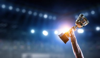 Büyük zaferini kutluyor. Karışık teknik