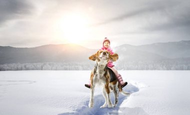 Süper kahraman ve onu uçan köpek