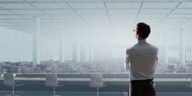 Açık plan ofisleri. Karışık teknik