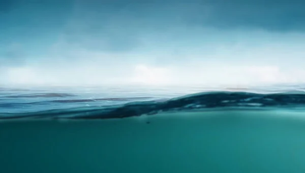 Duidelijke onderwaterachtergrond. Gemengde media — Stockfoto