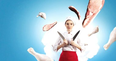 O, yemek pişirmeye deli oluyor. Karışık ortam