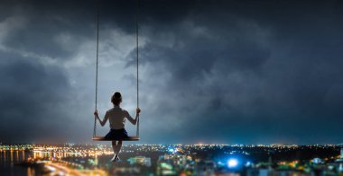 Sadece özgür ve mutlu. Karışık ortam