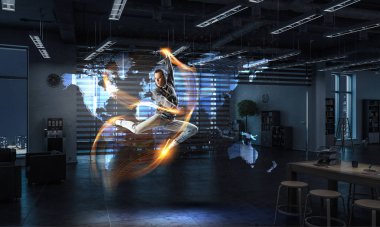 Dans tutkusu var. Karışık teknik