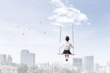 Sadece özgür ve mutlu. Karışık ortam