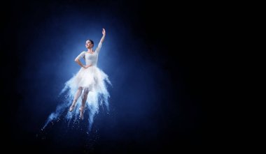 Zıplayan balerin. Karışık ortam