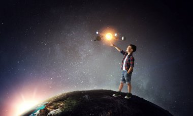 Bu büyük dünya keşfetmek. Karışık teknik