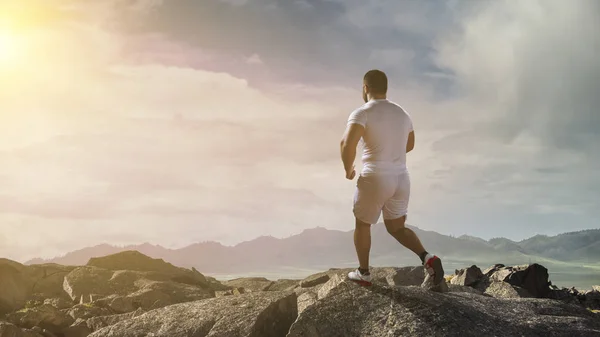 Desportista a correr. Meios mistos — Fotografia de Stock