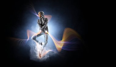 Dans tutkusu var. Karışık teknik