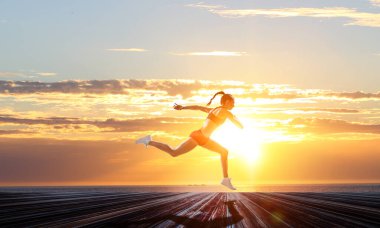 Koşmak sporcumuz yarışı. Karışık teknik