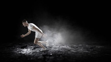 Sporcu çalışan yarış. Karışık teknik