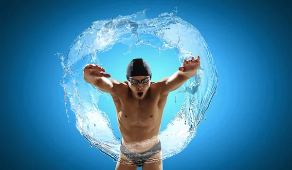 경쟁에서 수영 선수입니다. 혼합 매체 — 스톡 사진