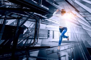 Sanal teknolojisi geleceği. Karışık teknik