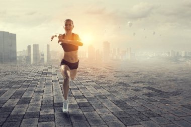 Sporcumuz çalışan yarış. Karışık teknik