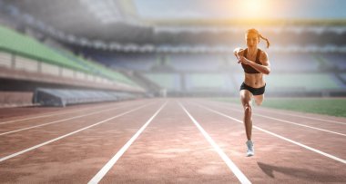 Sporcumuz çalışan yarış. Karışık teknik