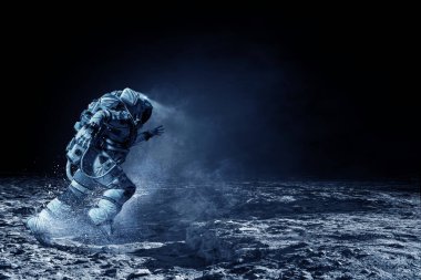 Hızlı çalışan uzay adamı. Karışık teknik