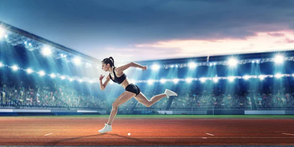 Athleten-Laufrennen. Gemischte Medien — Stockfoto