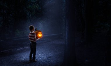 Korkunç cadılar bayramı görüntüsü. Karışık ortam