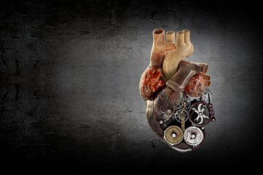 Metal elementlerden yapılmış insan kalbi görüntüsü