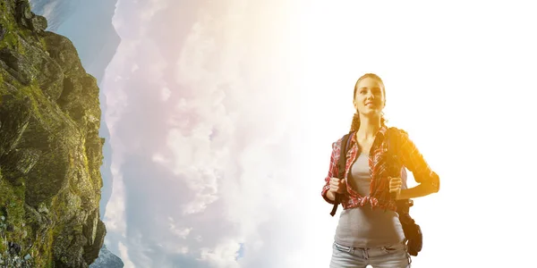 Travelling female tourist with backpack — Stock Photo, Image