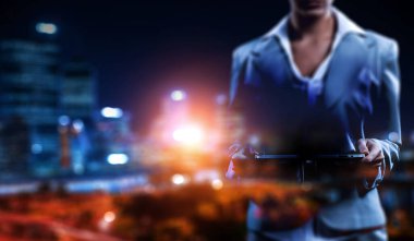 İş ve yenilik kavramı. Karışık ortam