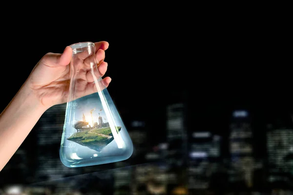 Ville à l'intérieur d'une bouteille en verre — Photo