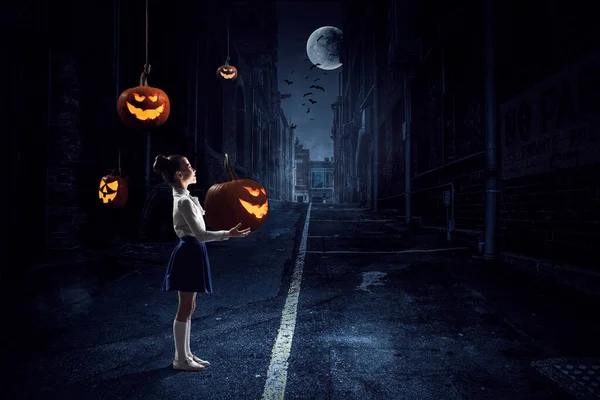 Läskig halloweenbild. Blandade medier — Stockfoto