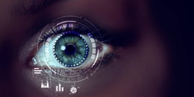 Tarama aşamasında kadın gözünü kapat