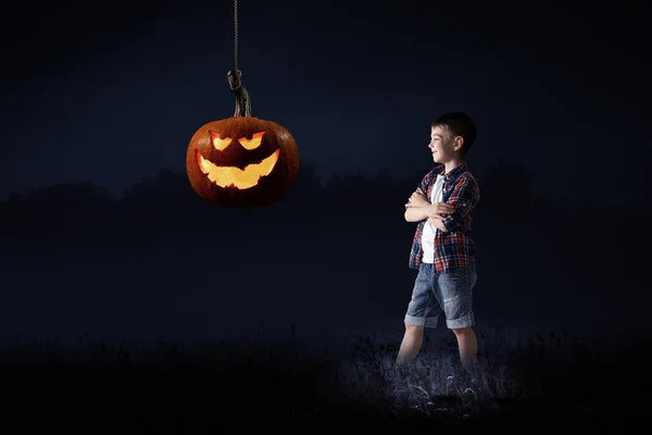 Strašidelný halloween image. Smíšená média — Stock fotografie