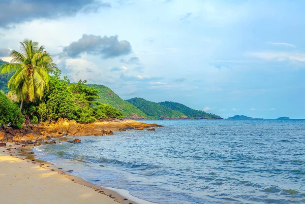 Paysage tropical. L'île de Chang. Thaïlande . — Photo