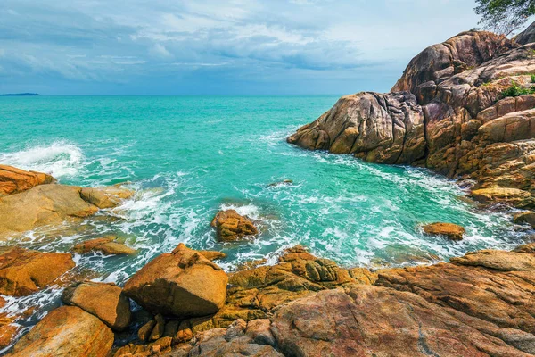 Sea surf. Koh Samui. Tajlandia. — Zdjęcie stockowe