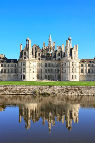 Chateau Chambord castle with reflection, Loire Valley, France — Stock Photo, Image