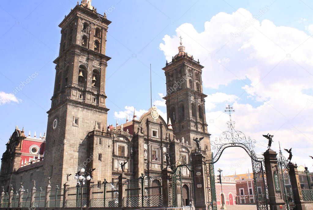 Cathedral Basilica de Puebla, Puebla de Zaragoza, Mexico — Stock Photo