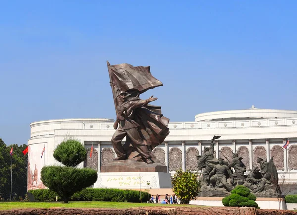 СЕВЕРНАЯ КОРЕЯ, ПЬОНЬЯН - 20 СЕНТЯБРЯ 2017 г.: Музей победы Лицензионные Стоковые Фото