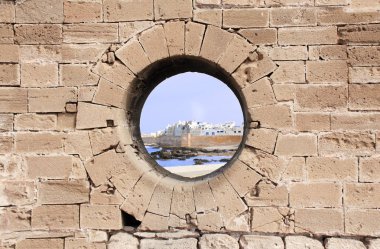 Görünümü bir duvar, Fas bir delikten Medine Essaouira