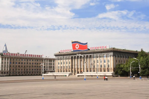 NORTH KOREA, PYONGYANG - SEPTEMBER 26, 2017: Kim Il Sung Square — Stock Photo, Image