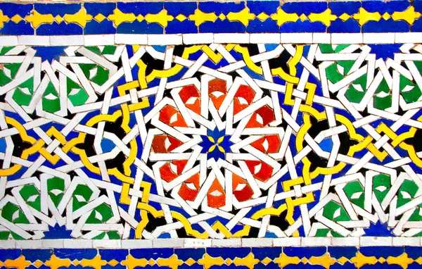 Detail tradiční marocké mozaika zdi, Maroko — Stock fotografie