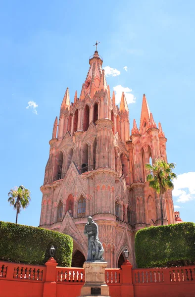 아 케 인 젤 교회 돔 첨탑, 산 미겔 데 아옌데, 멕시코 — 스톡 사진
